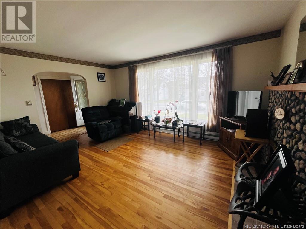 431 King George Highway, Miramichi, New Brunswick  E1V 1L7 - Photo 6 - NB117331