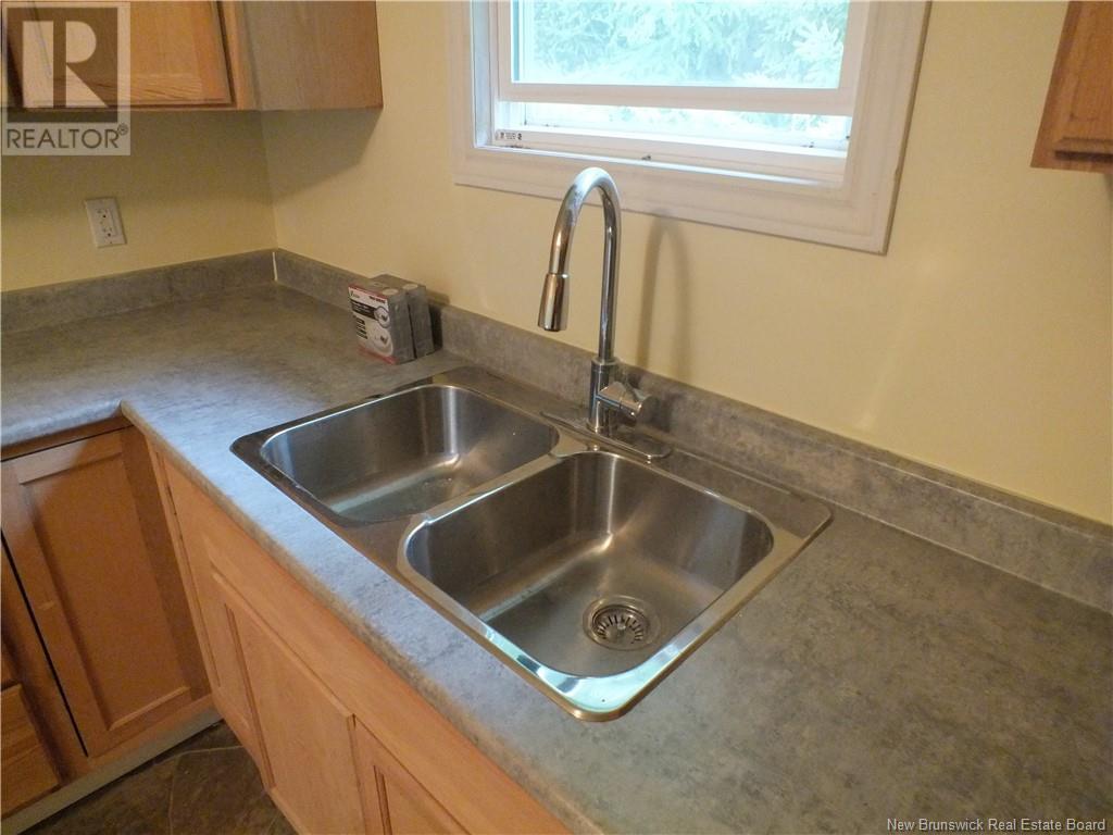 90 Weston Road, Weston, New Brunswick  E7K 1A2 - Photo 5 - NB117378