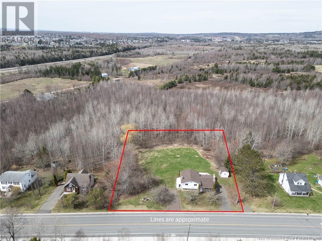 834 Mapleton Road, Moncton, New Brunswick  E1G 2K7 - Photo 2 - NB114849