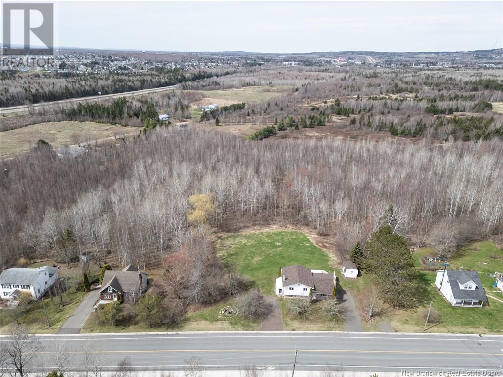 834 Mapleton Road, Moncton, New Brunswick  E1G 2K7 - Photo 6 - NB114849