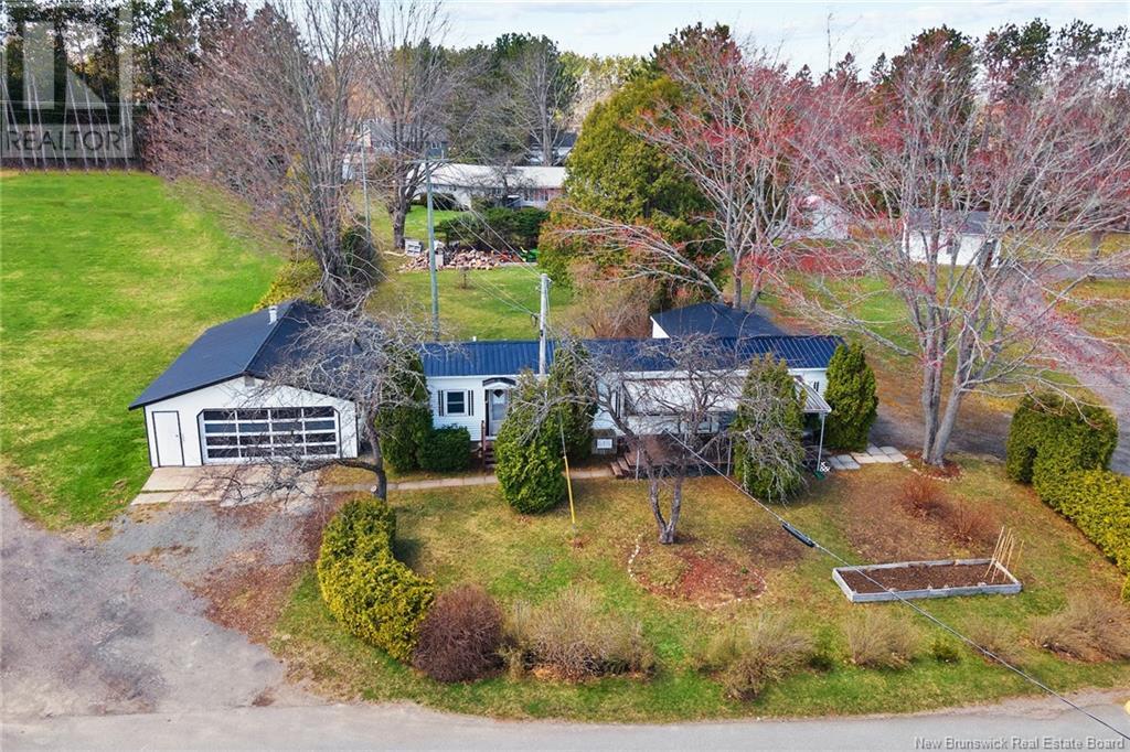 6 Kelly's Drive, Fredericton, New Brunswick  E3B 7R2 - Photo 2 - NB116222