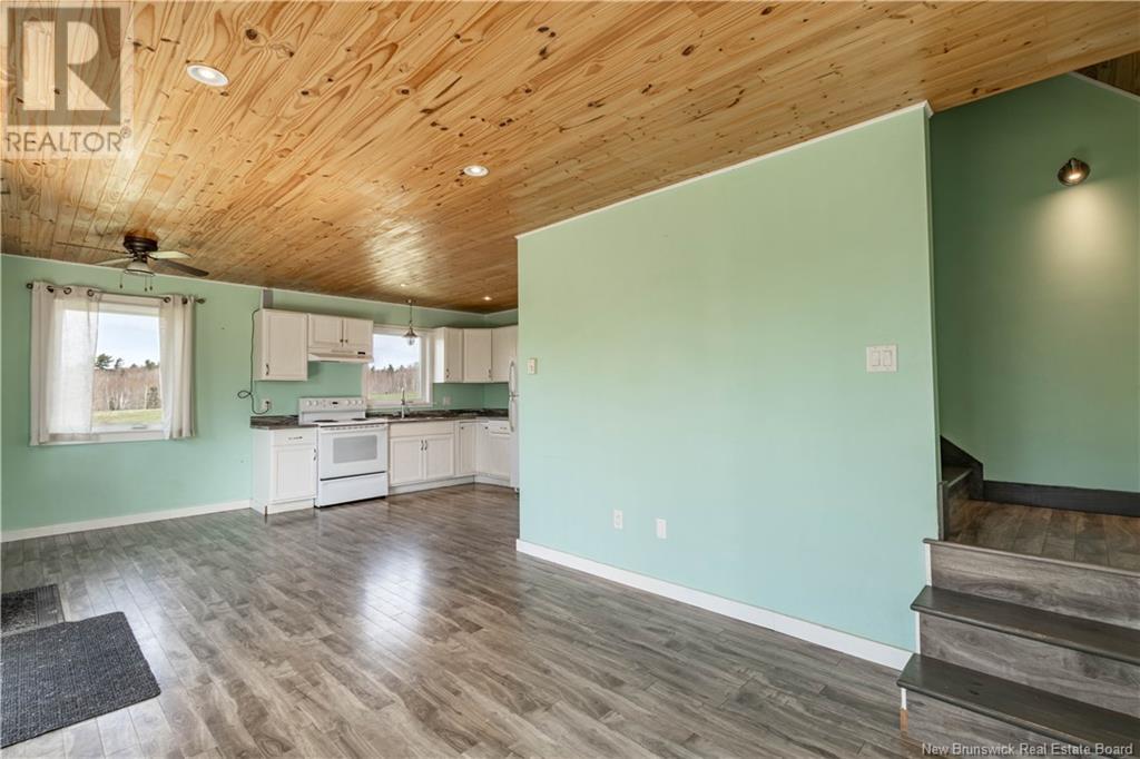 100 Washademoak Lane, Cambridge-Narrows, New Brunswick  E4C 4G9 - Photo 9 - NB117056