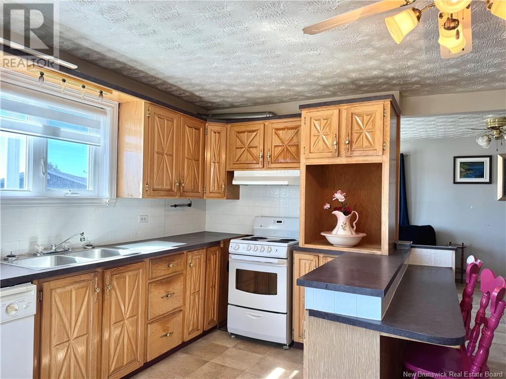 53 Principale Street, Rivière-Verte, New Brunswick  E7C 2R5 - Photo 4 - NB117416