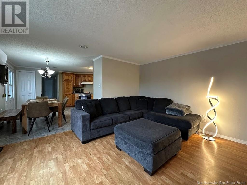60 Cardinal Street, Edmundston, New Brunswick  E3V 5E4 - Photo 5 - NB117375