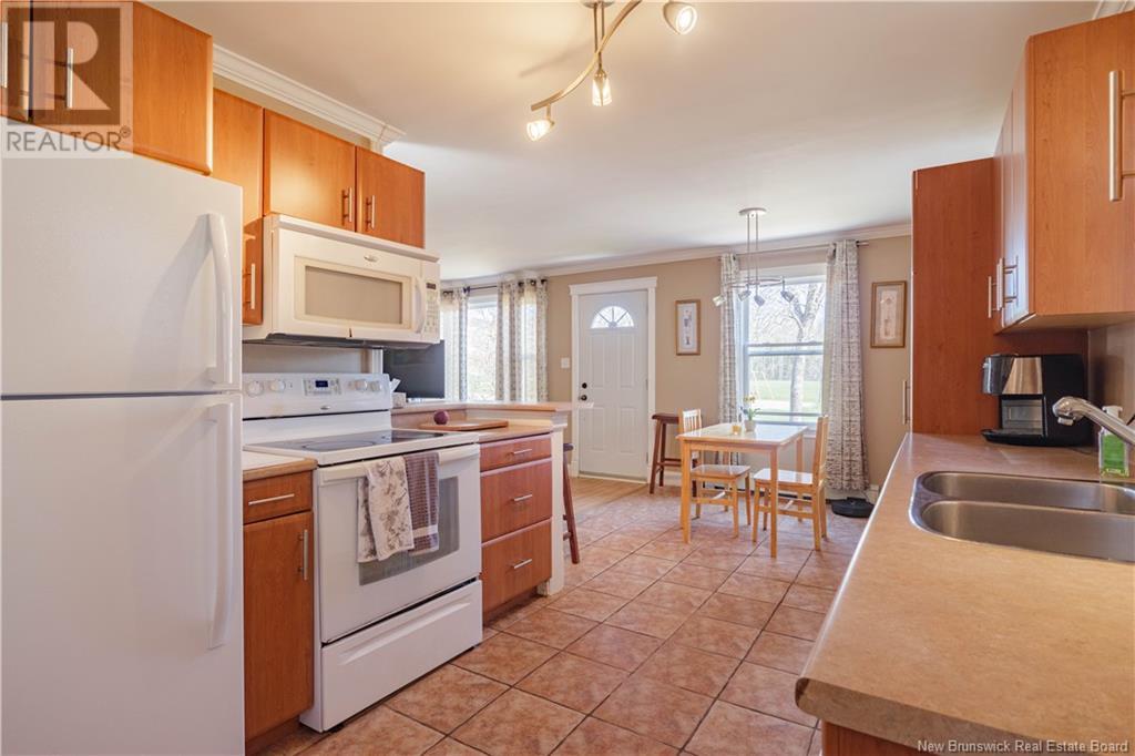 162 Limerick Road, Fredericton, New Brunswick  E3B 5K4 - Photo 5 - NB117439