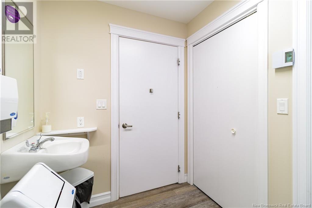 562 Brunswick Street, Fredericton, New Brunswick  E3B 1H5 - Photo 16 - NB116868