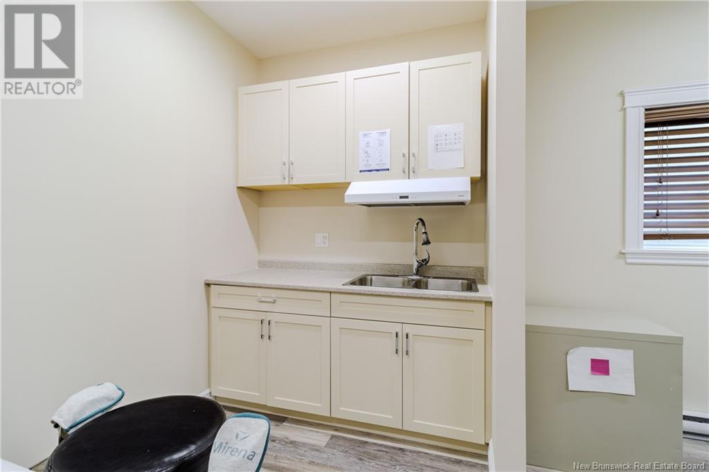 562 Brunswick Street, Fredericton, New Brunswick  E3B 1H5 - Photo 23 - NB116868