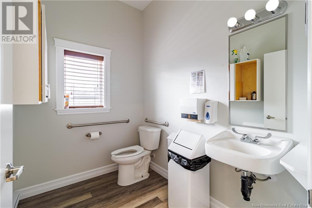 562 Brunswick Street, Fredericton, New Brunswick  E3B 1H5 - Photo 37 - NB116868