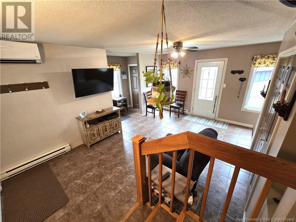 2095 Commerciale Street, Saint-François-De-Madawaska, New Brunswick  E7A 1B3 - Photo 3 - NB115990