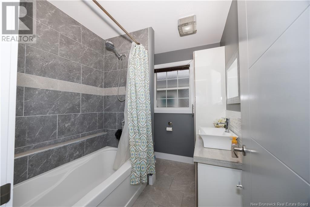33 Eatman Avenue, Fredericton, New Brunswick  E3A 3V7 - Photo 16 - NB117365