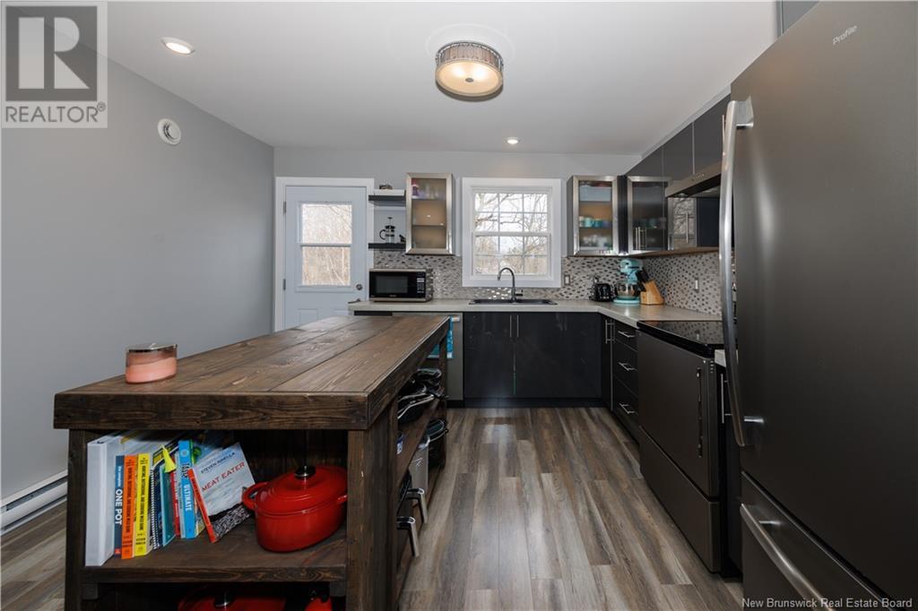 33 Eatman Avenue, Fredericton, New Brunswick  E3A 3V7 - Photo 6 - NB117365