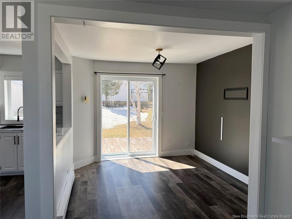 21 Lynch Street, Saint-Quentin, New Brunswick  E8A 1T4 - Photo 4 - NB117279