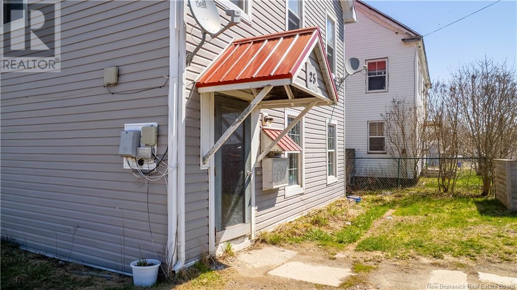 25 Pleasant Street, Milltown, New Brunswick  E3L 1A3 - Photo 4 - NB117112