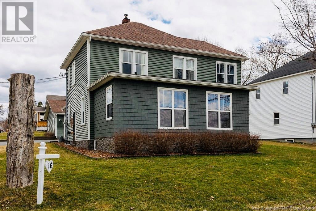 16 Elm Street, Hartland, New Brunswick