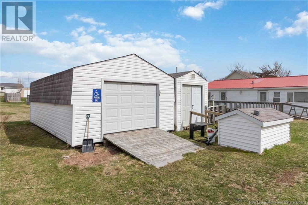 6 De La Rose Avenue, Cap Bimet, New Brunswick  E4P 7E6 - Photo 30 - NB117410