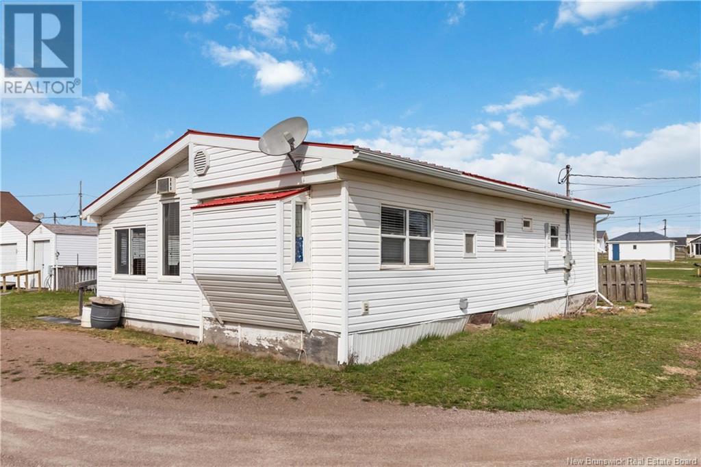 6 De La Rose Avenue, Cap Bimet, New Brunswick  E4P 7E6 - Photo 31 - NB117410