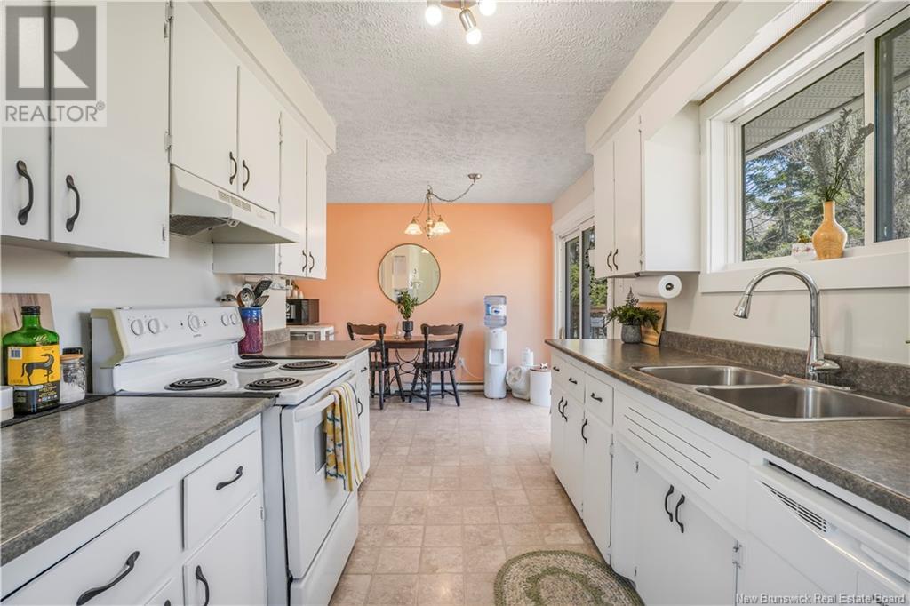 409 Canada Street, Fredericton, New Brunswick  E3A 4A5 - Photo 13 - NB117387