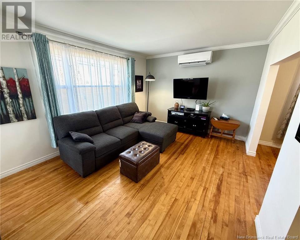 310 Boul. St-Pierre Ouest, Caraquet, New Brunswick  E1W 1A3 - Photo 18 - NB117445