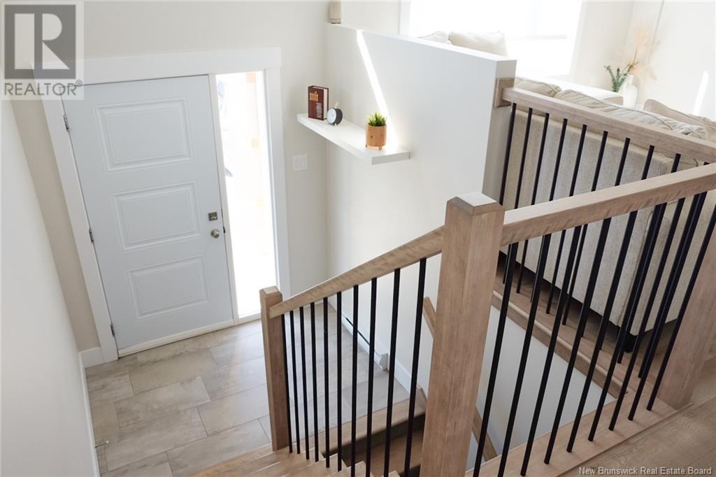244 Falcon, Moncton, New Brunswick  E1G 6H1 - Photo 2 - NB117501