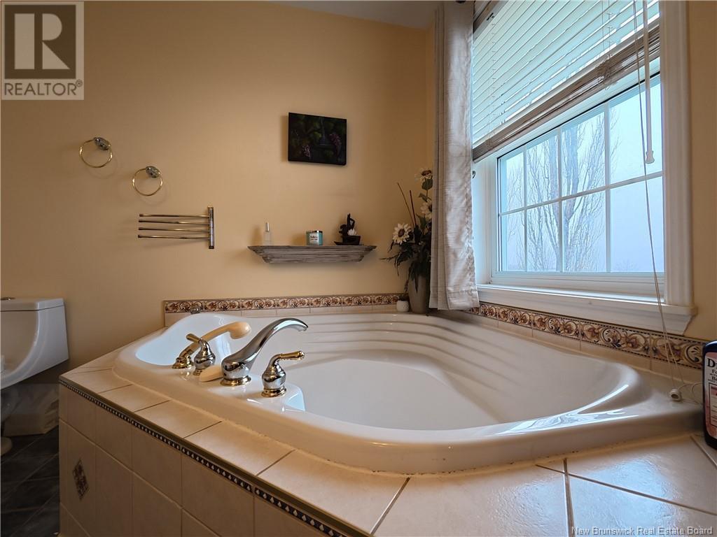 105 De La Capitale Boulevard, Edmundston, New Brunswick  E3V 5A2 - Photo 32 - NB117463