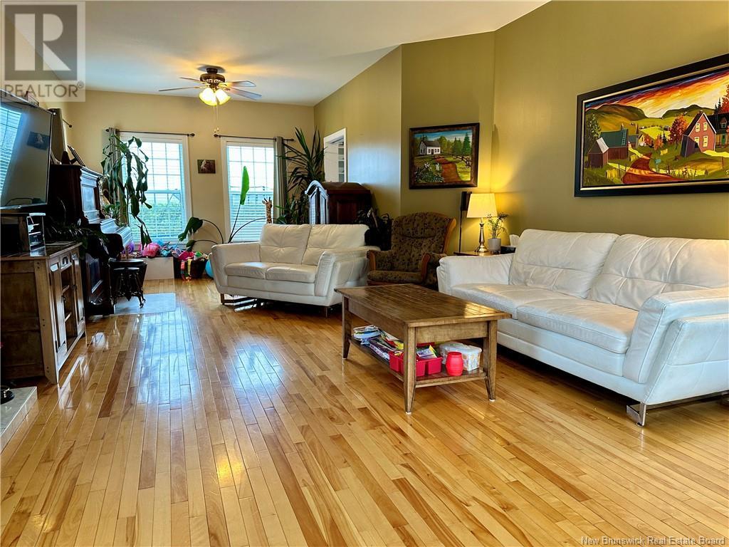 105 De La Capitale Boulevard, Edmundston, New Brunswick  E3V 5A2 - Photo 5 - NB117463