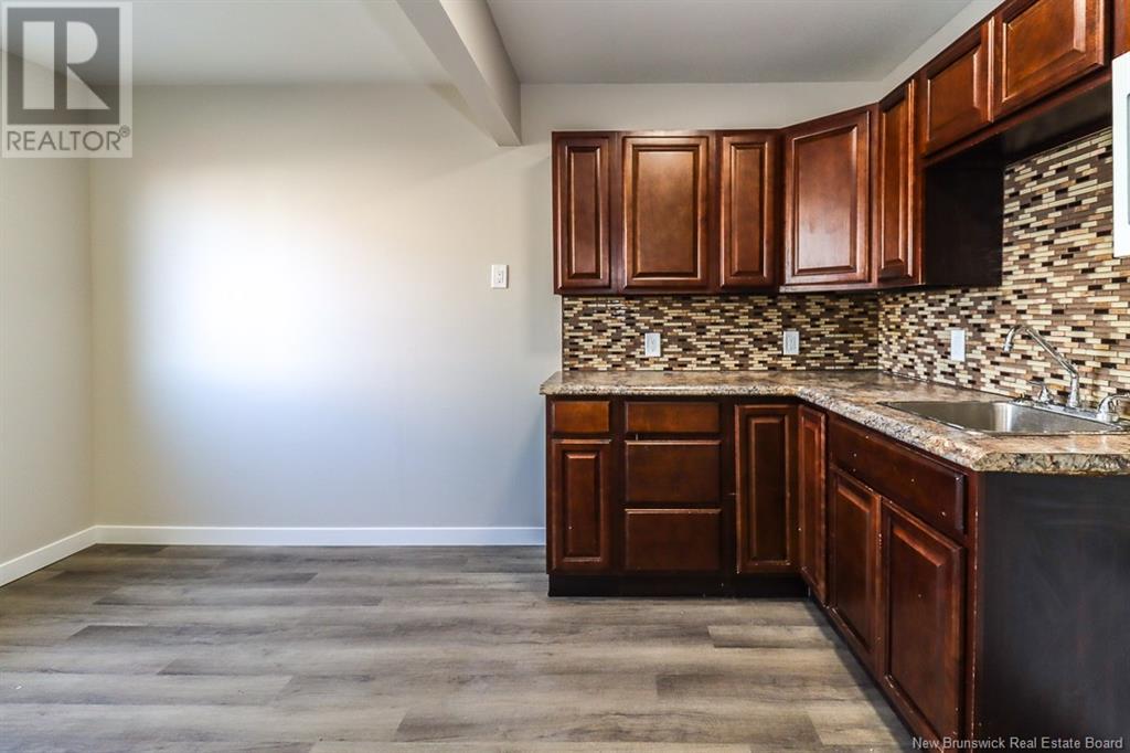 414 Highmeadow Drive, Saint John, New Brunswick  E2J 3V1 - Photo 7 - NB117470