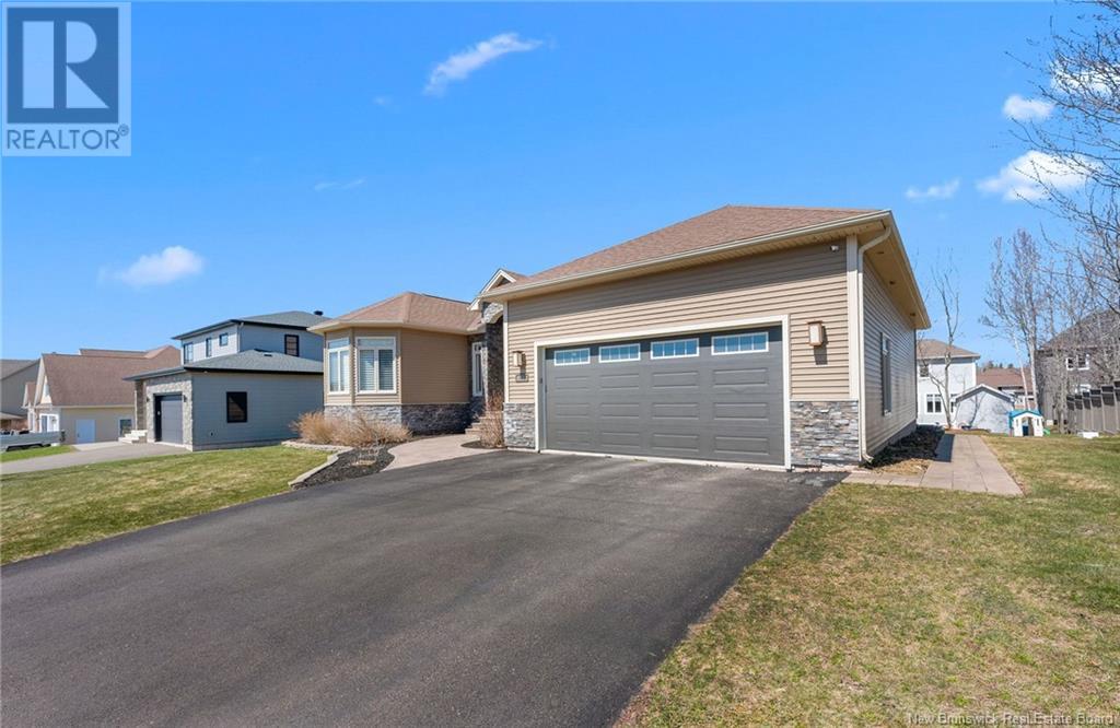 178 Yvonne Street, Dieppe, New Brunswick  E1A 2C1 - Photo 2 - NB116933