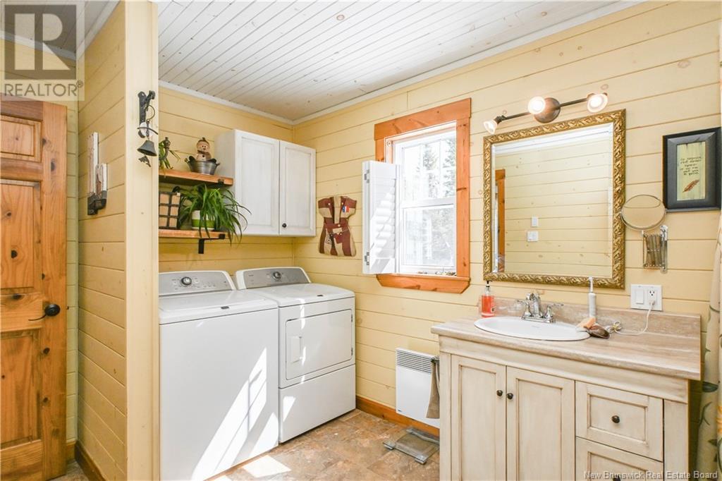 187 Saint-Simon Road, Caraquet, New Brunswick  E1W 1B3 - Photo 22 - NB117531