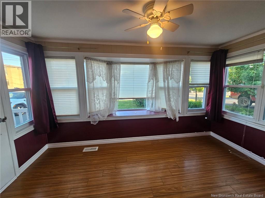 356 Chapel Street, Grand Falls, New Brunswick  J7W 0H7 - Photo 11 - NB117543