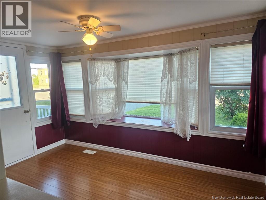 356 Chapel Street, Grand Falls, New Brunswick  J7W 0H7 - Photo 12 - NB117543
