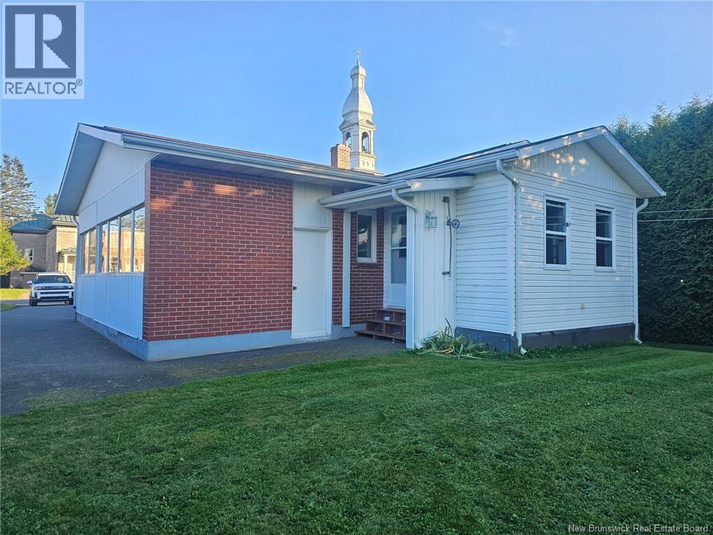 356 Chapel Street, Grand Falls, New Brunswick  J7W 0H7 - Photo 3 - NB117543