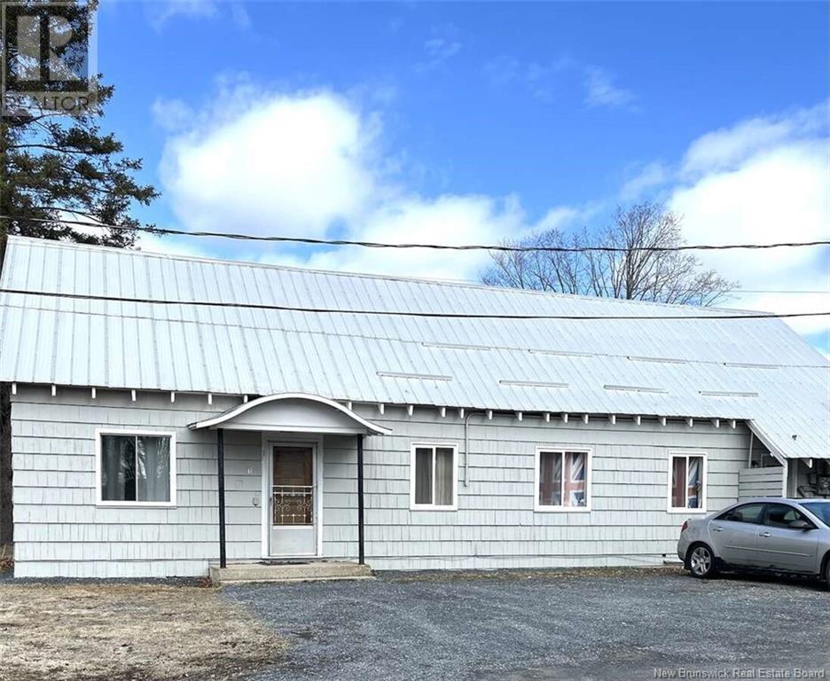 324 Main Street, Hartland, New Brunswick  E7P 2M8 - Photo 3 - NB117557