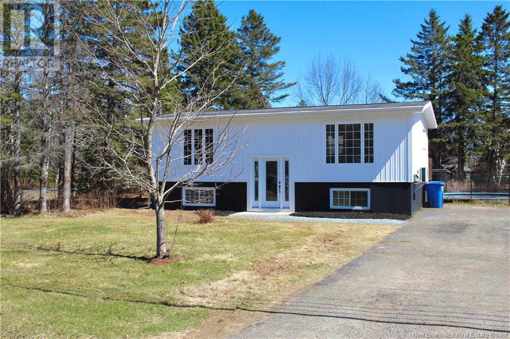 2939 North Tetagouche Road, Bathurst, New Brunswick  E2A 4Y8 - Photo 2 - NB117285