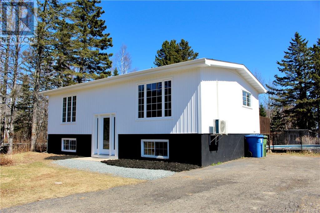 2939 North Tetagouche Road, Bathurst, New Brunswick  E2A 4Y8 - Photo 3 - NB117285