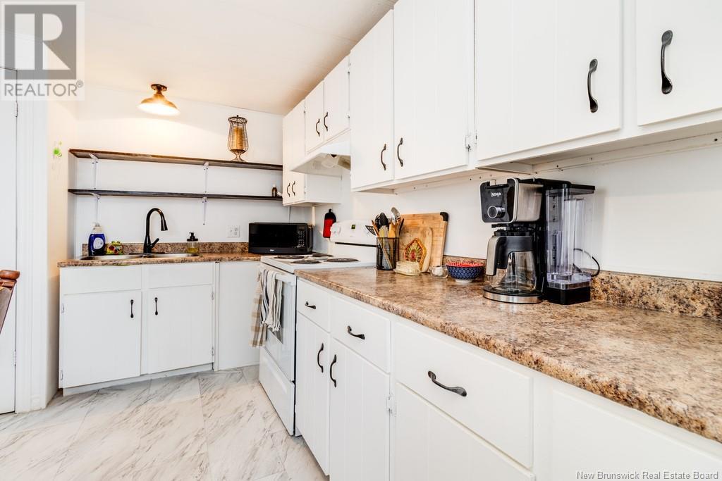 11 Hill Street, Lincoln, New Brunswick  E3B 6T1 - Photo 4 - NB116183