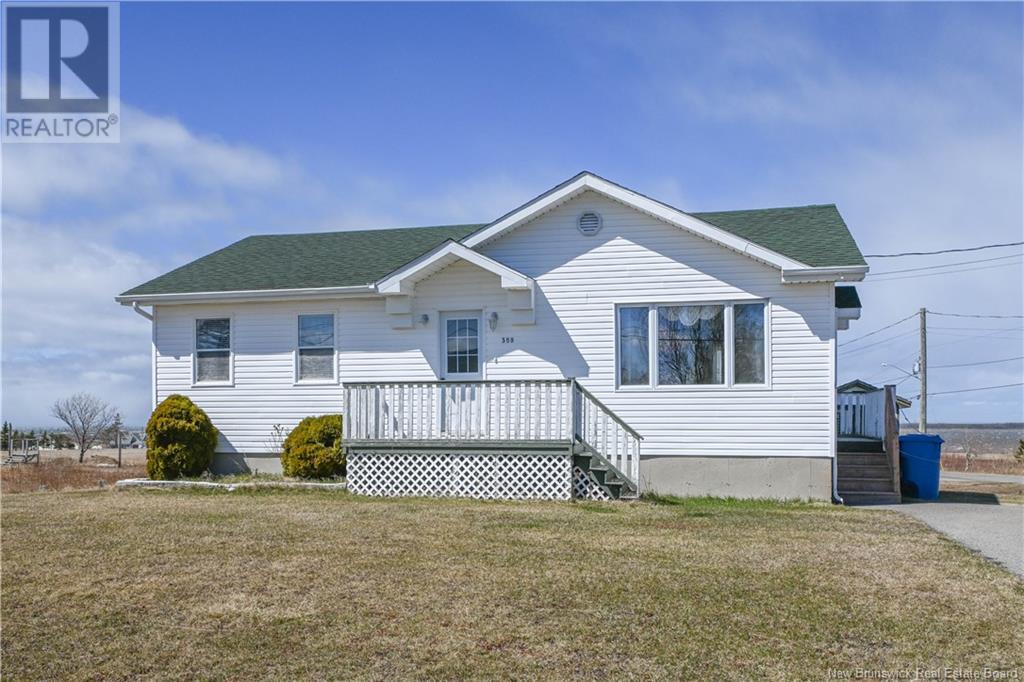 359 rue de l'le Street, Caraquet, New Brunswick