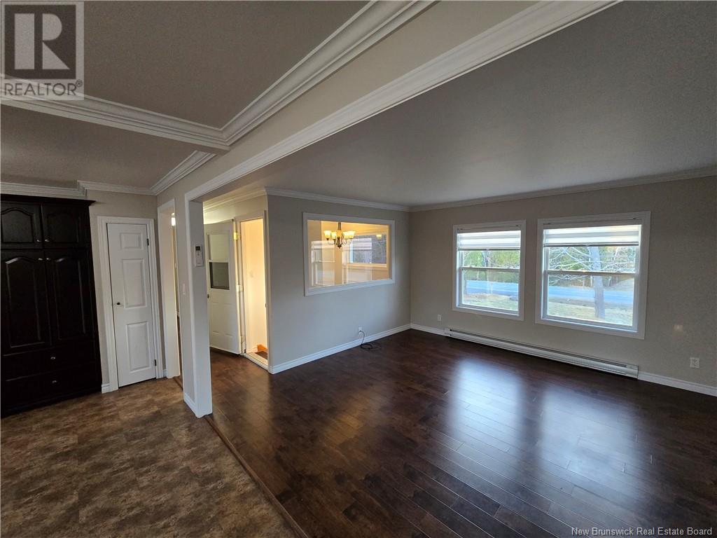 1096 Packard Street, Bathurst, New Brunswick  E2A 6J2 - Photo 4 - NB117587