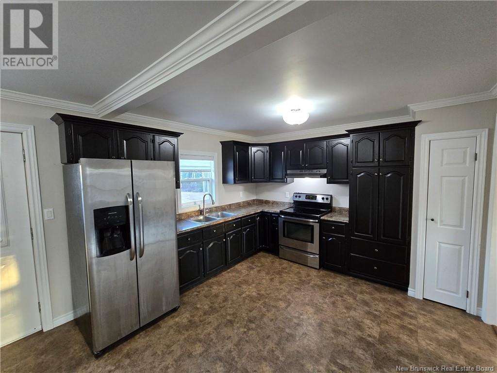 1096 Packard Street, Bathurst, New Brunswick  E2A 6J2 - Photo 5 - NB117587