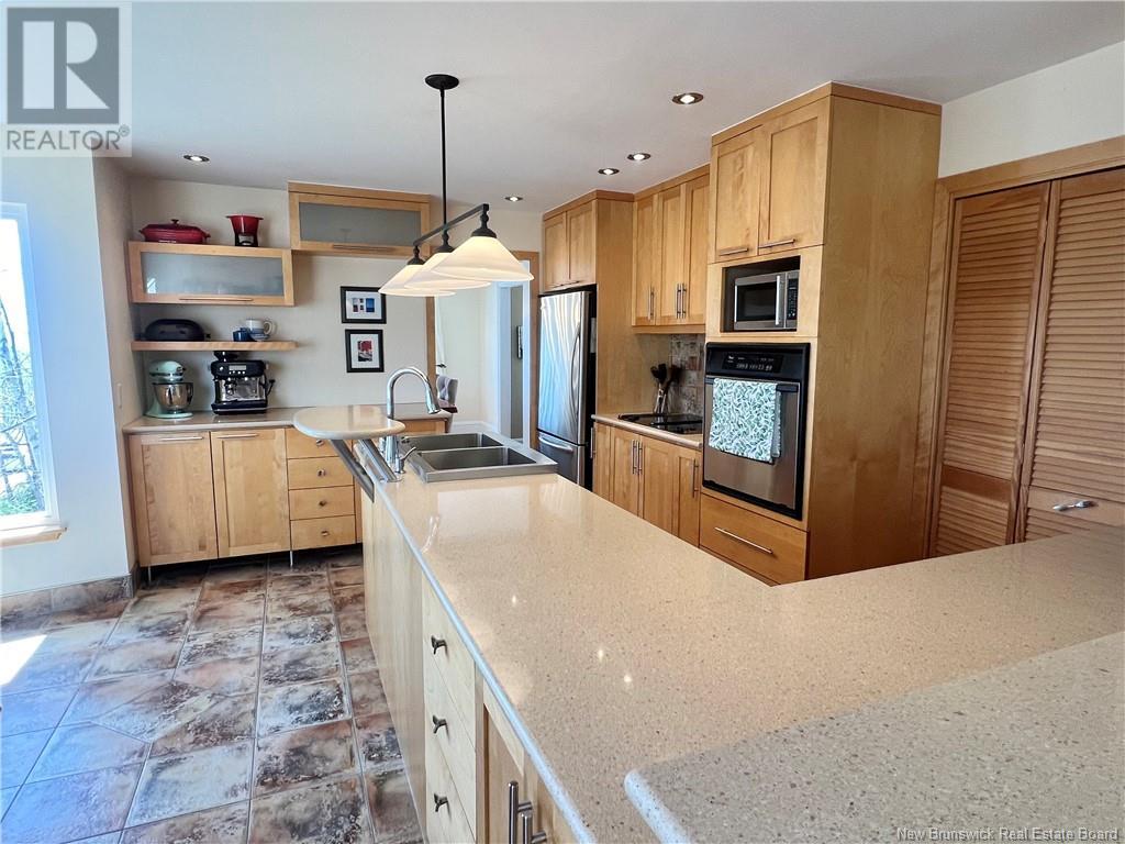 1900 Connemara Place, Bathurst, New Brunswick  E2A 4Y2 - Photo 14 - NB117597