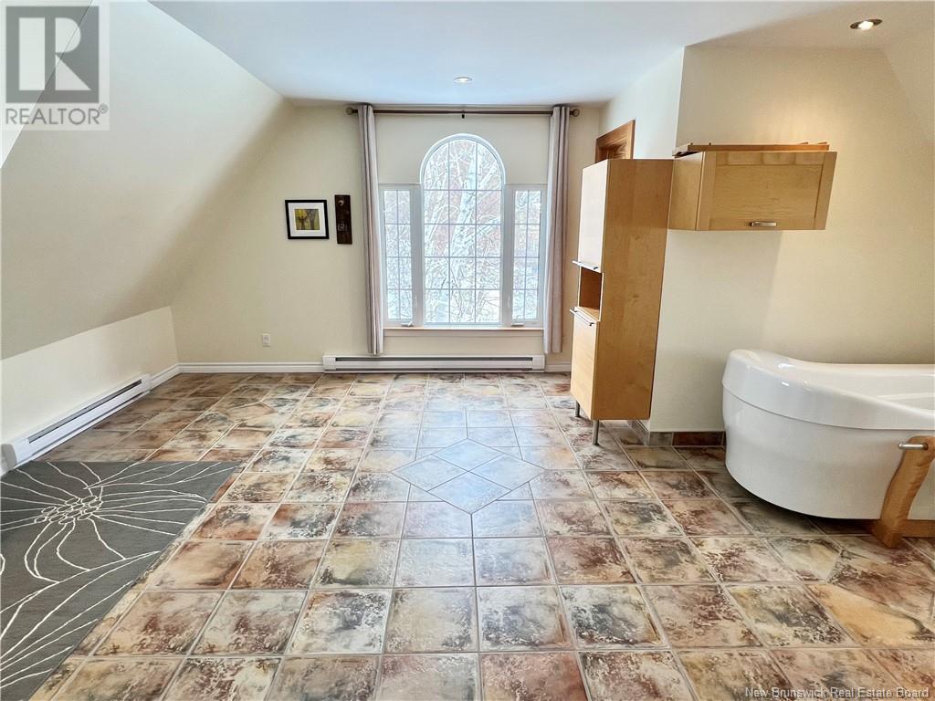 1900 Connemara Place, Bathurst, New Brunswick  E2A 4Y2 - Photo 27 - NB117597