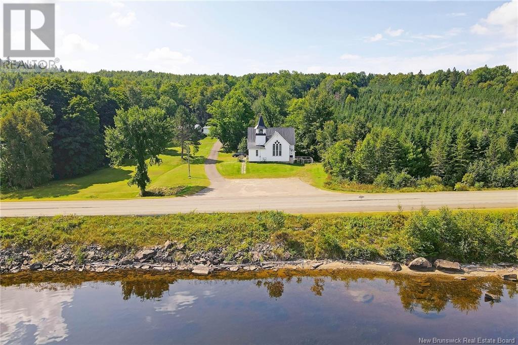 6682 Route 102, Prince William, New Brunswick  E6K 3T7 - Photo 2 - NB117595