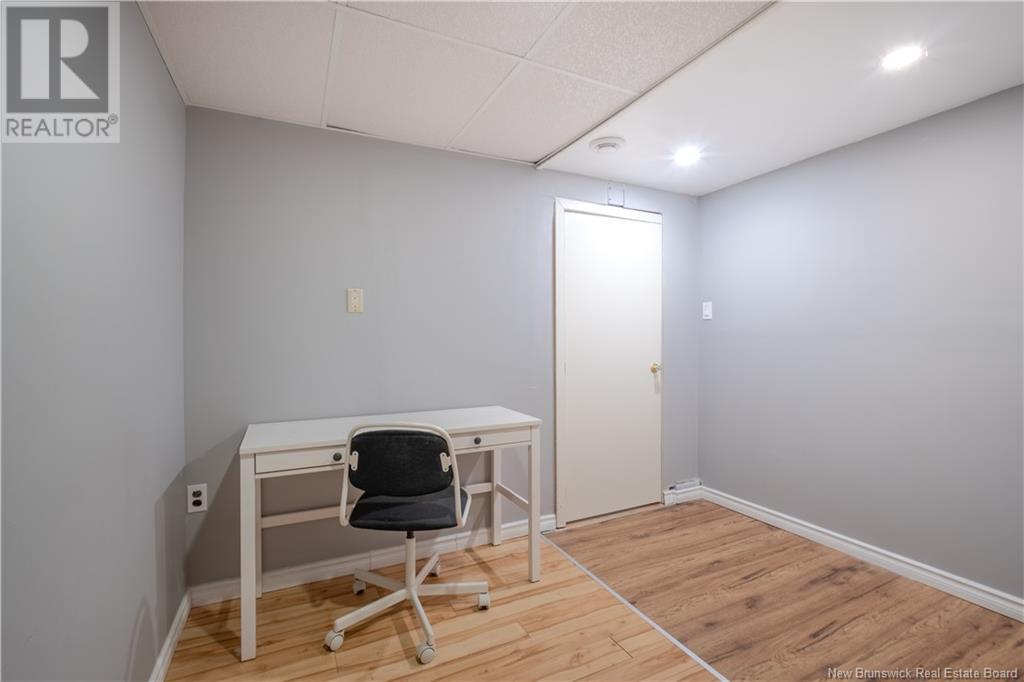 53 Madison, Moncton, New Brunswick  E1E 1R5 - Photo 22 - NB116859