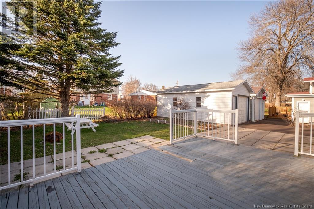 53 Madison, Moncton, New Brunswick  E1E 1R5 - Photo 26 - NB116859