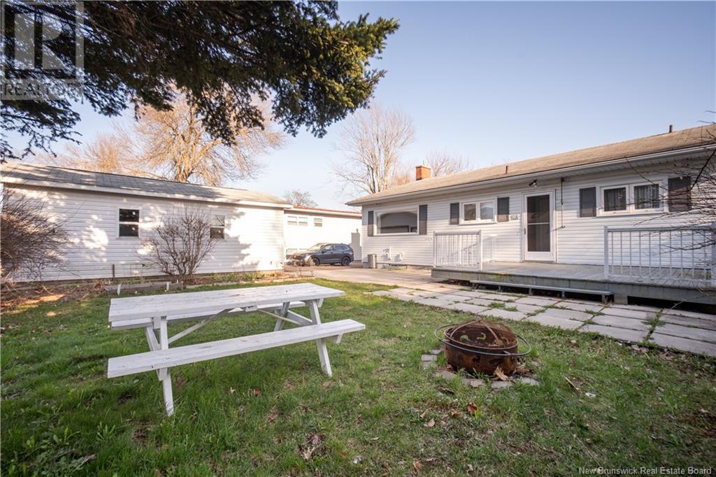 53 Madison, Moncton, New Brunswick  E1E 1R5 - Photo 27 - NB116859