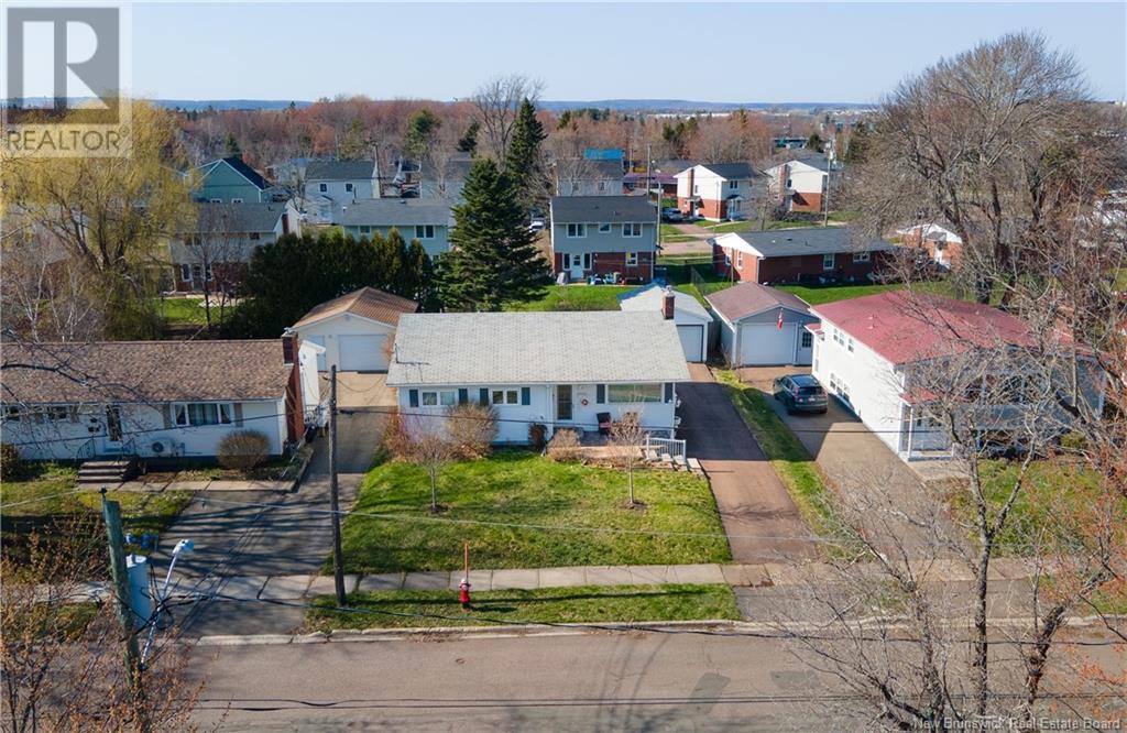 53 Madison, Moncton, New Brunswick  E1E 1R5 - Photo 30 - NB116859