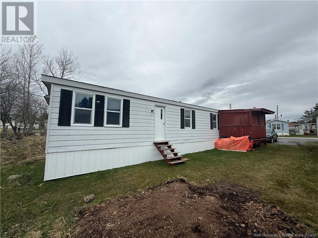 42 Violet Street, Saint John, New Brunswick  E2M 5M4 - Photo 3 - NB117652