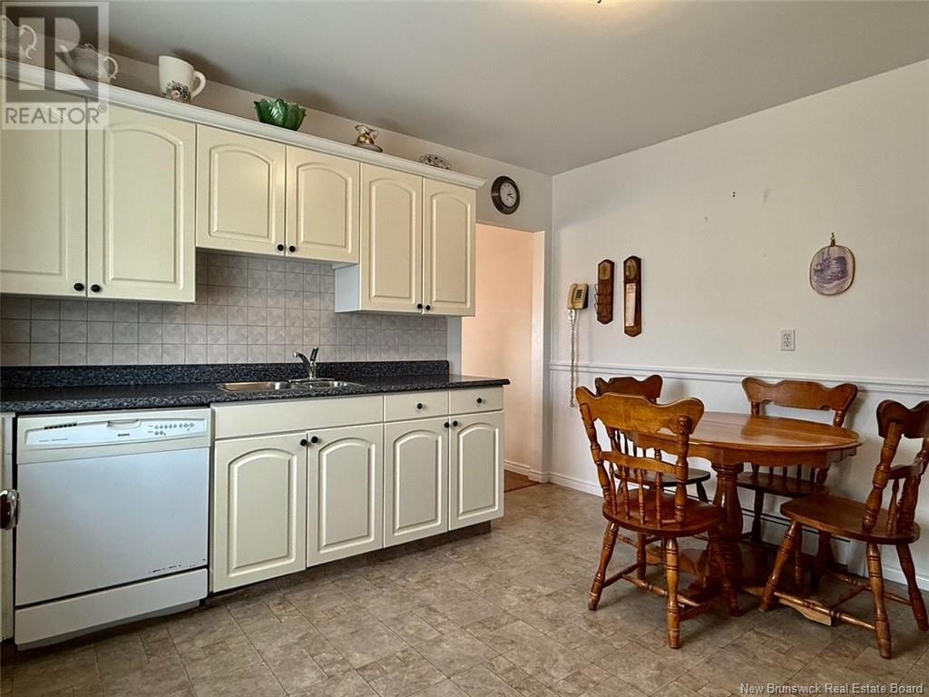 59 George Street, Campbellton, New Brunswick  E3N 3A4 - Photo 2 - NB117699