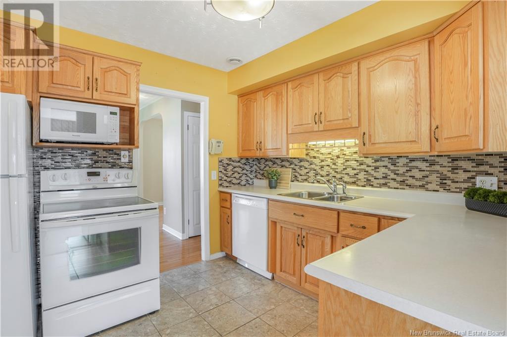 106 Teak Drive, Fredericton, New Brunswick  E3A 2J1 - Photo 11 - NB117577