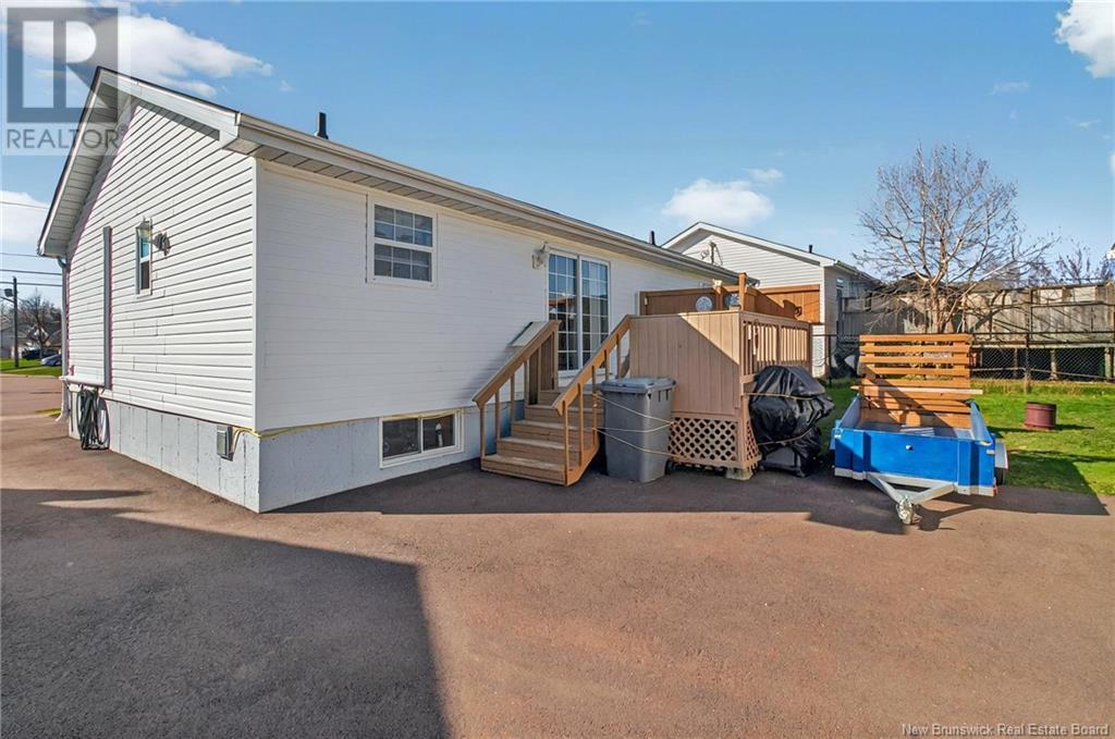 277 Maplehurst Drive, Moncton, New Brunswick  E1G 4T8 - Photo 34 - NB117705