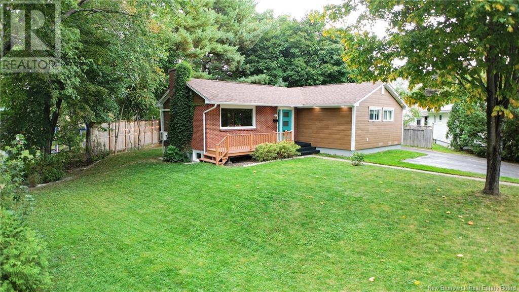 80 Sherwood Court, Fredericton, New Brunswick  E3B 2P5 - Photo 2 - NB117714